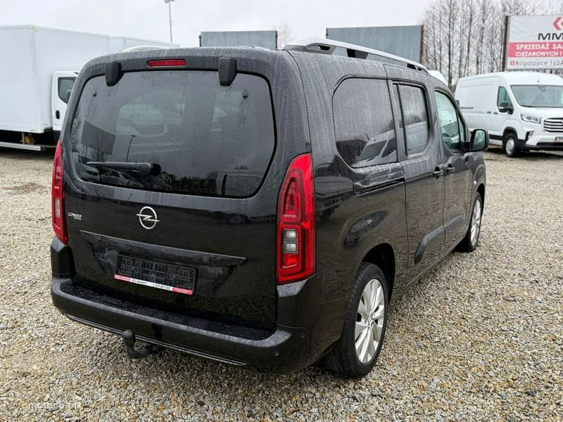 Opel Combo E 7