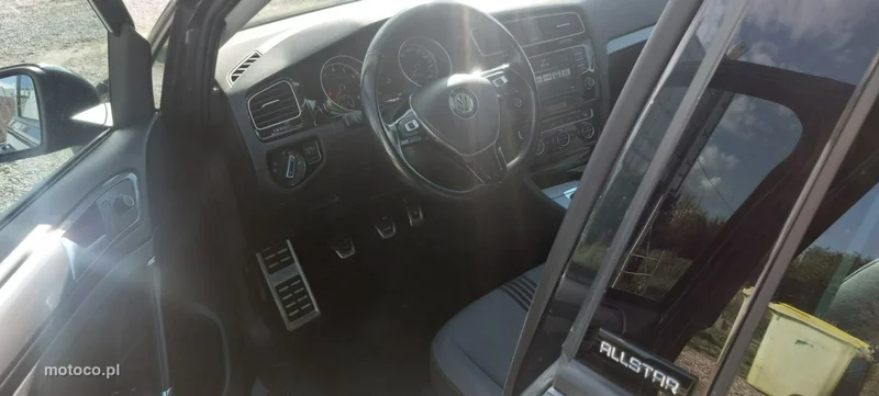 Volkswagen Golf VII 16