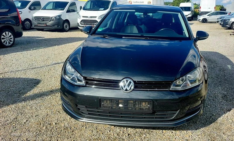 Volkswagen Golf VII 3