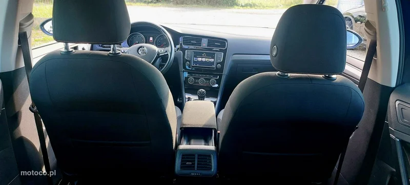 Volkswagen Golf VII 10