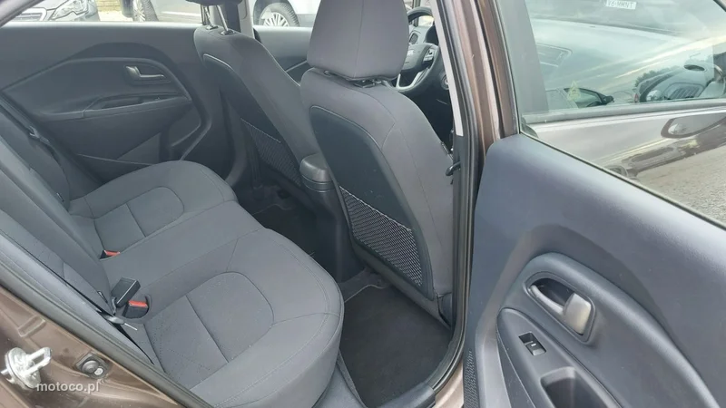 Kia Rio 19