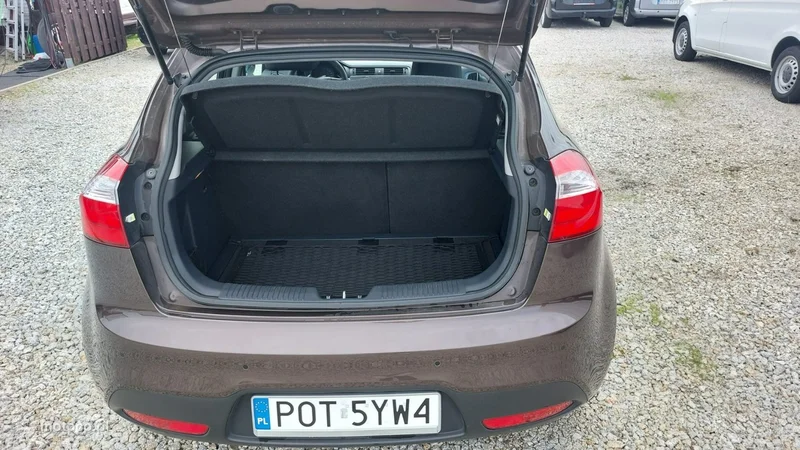Kia Rio 7