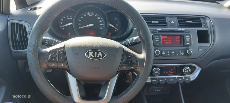 Kia Rio 8