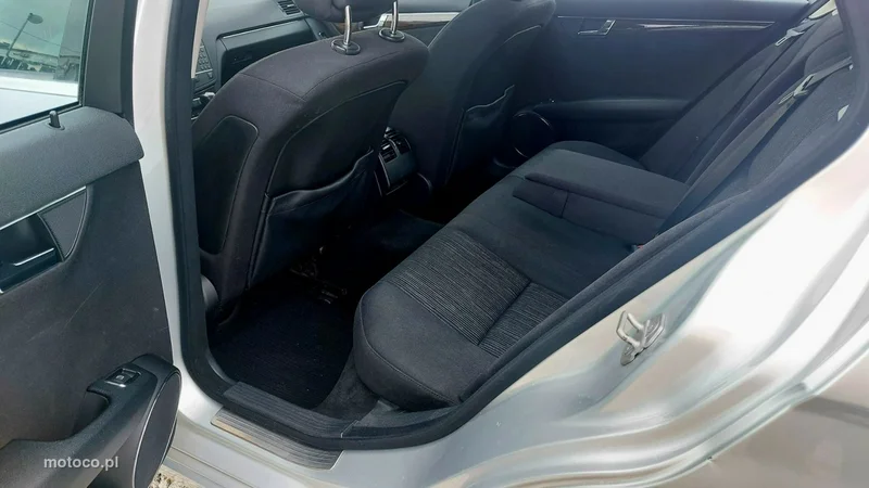 Mercedes-Benz Klasa C W204 C 180 11