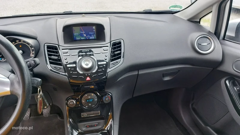 Ford Fiesta VI 18