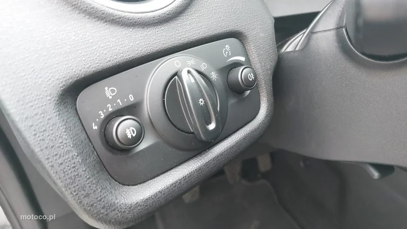 Ford Fiesta VI 19