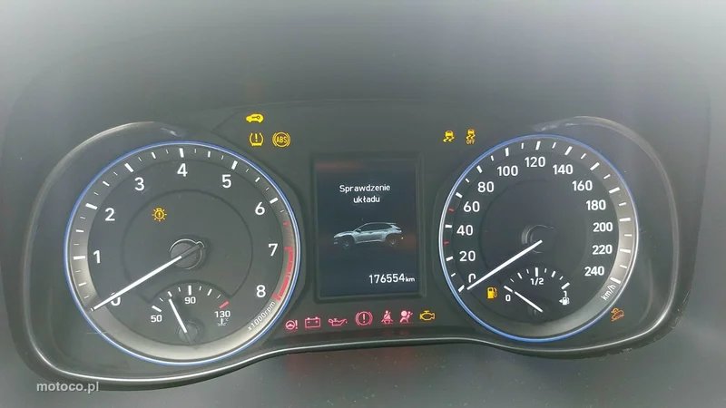 Hyundai KONA 18