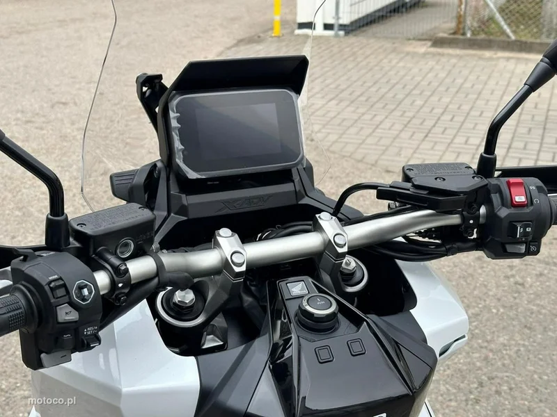 Honda X-ADV 9
