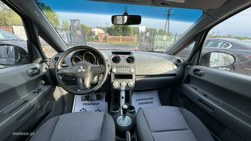 Mitsubishi Colt 12