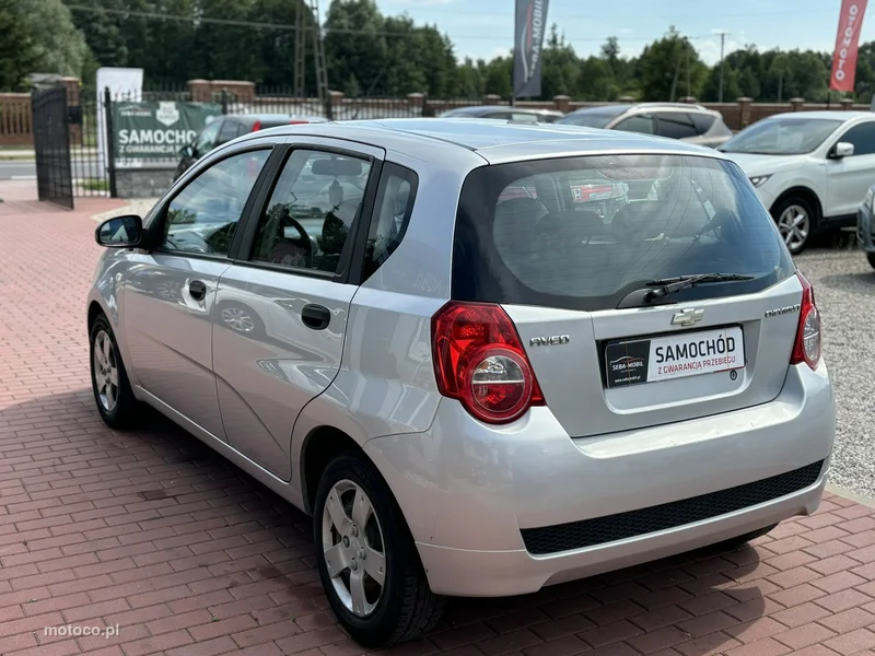 Chevrolet Aveo 10