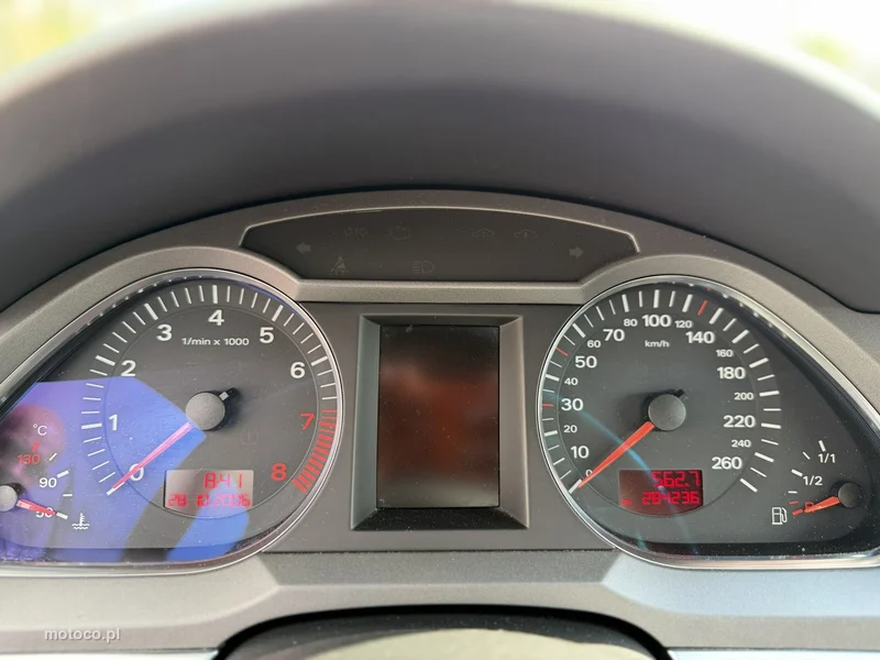 Audi A6 C6 17