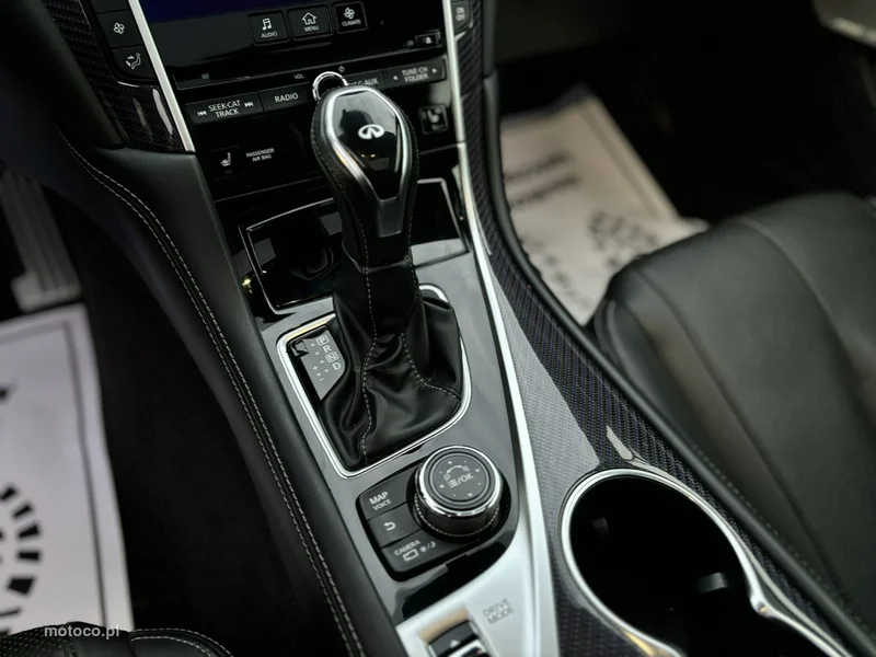 Infiniti Q60 19