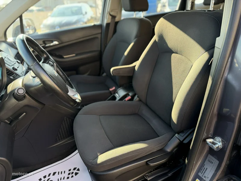 Chevrolet Orlando 17
