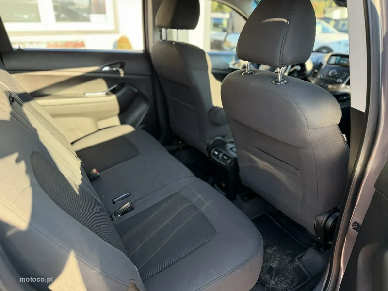 Chevrolet Orlando 26
