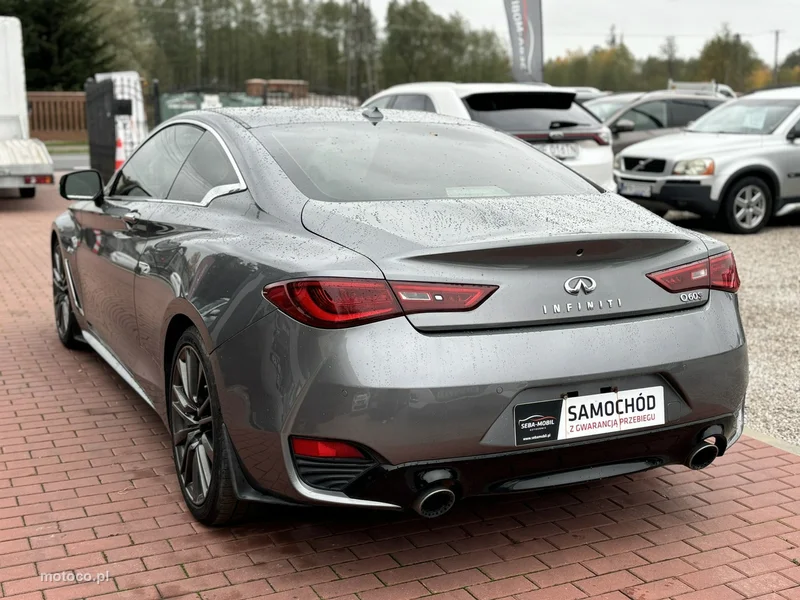 Infiniti Q60 11