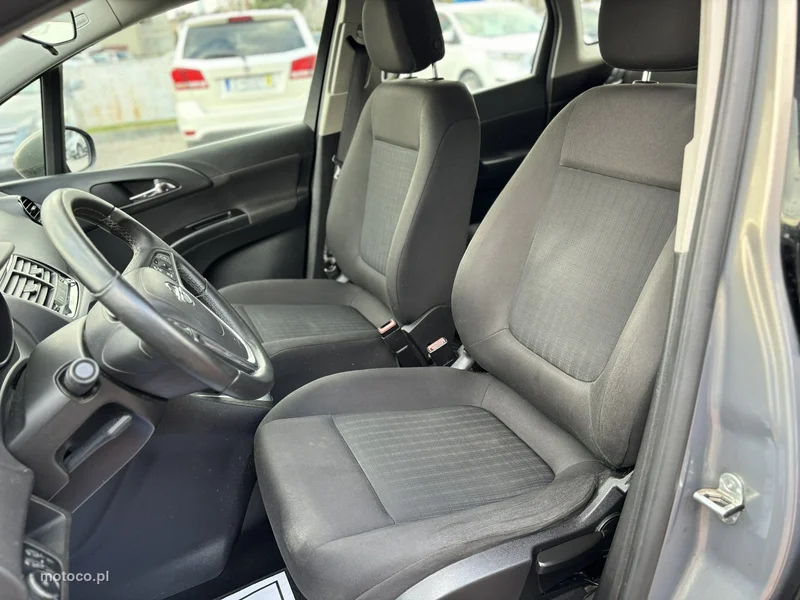 Opel Meriva B 15
