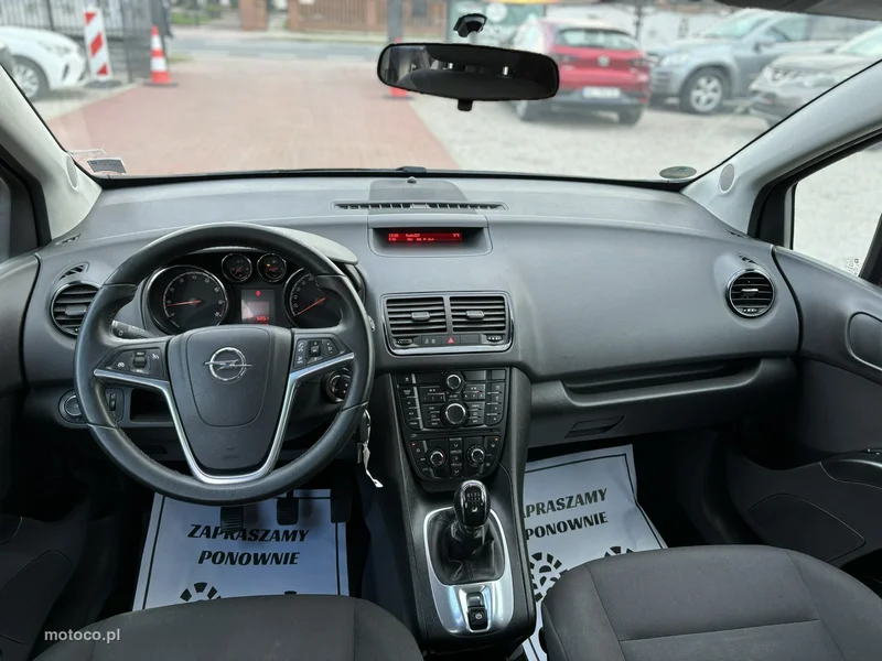 Opel Meriva B 21