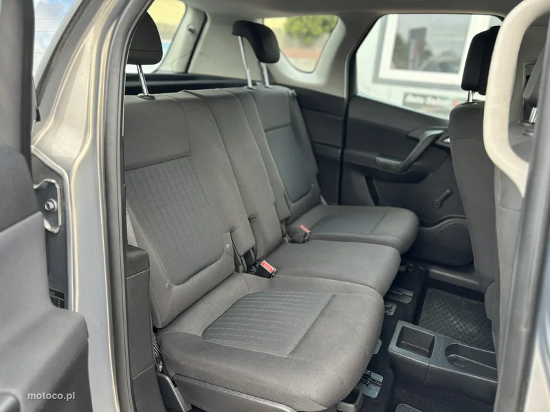 Opel Meriva B 24