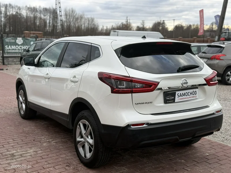 Nissan Qashqai 12