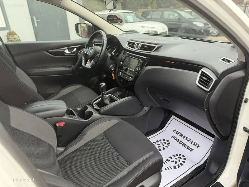 Nissan Qashqai 35