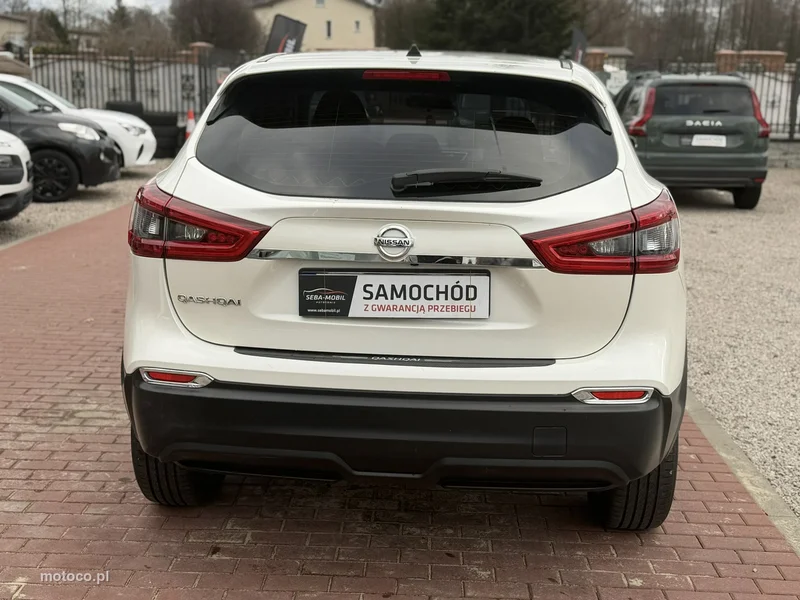 Nissan Qashqai 10