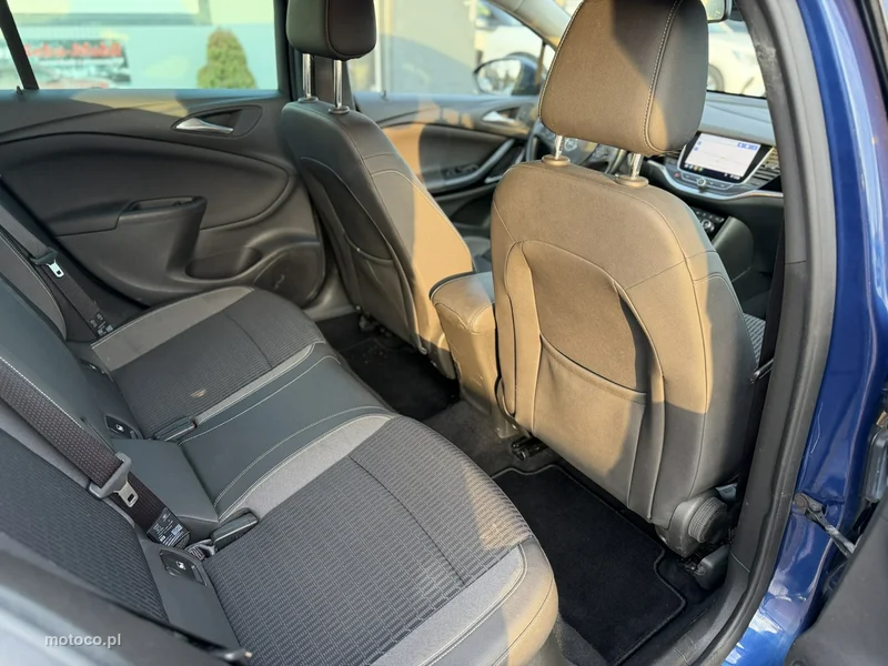 Opel Astra Sports Tourer 30
