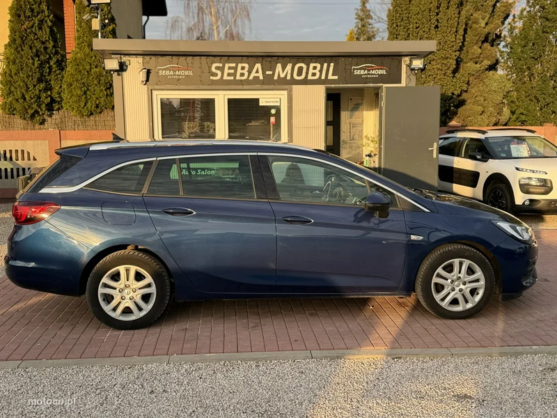 Opel Astra Sports Tourer 6