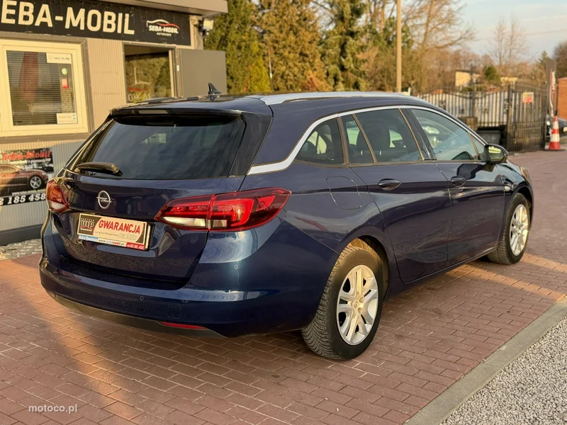 Opel Astra Sports Tourer 7