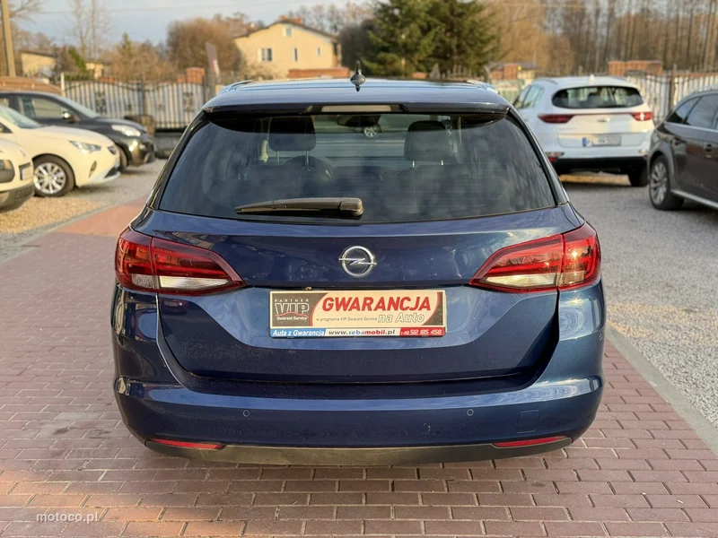 Opel Astra Sports Tourer 9