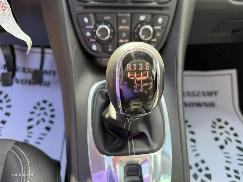 Opel Meriva B 22