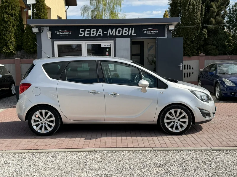 Opel Meriva B 6