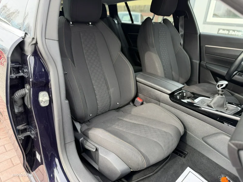 Peugeot 508 SW 36