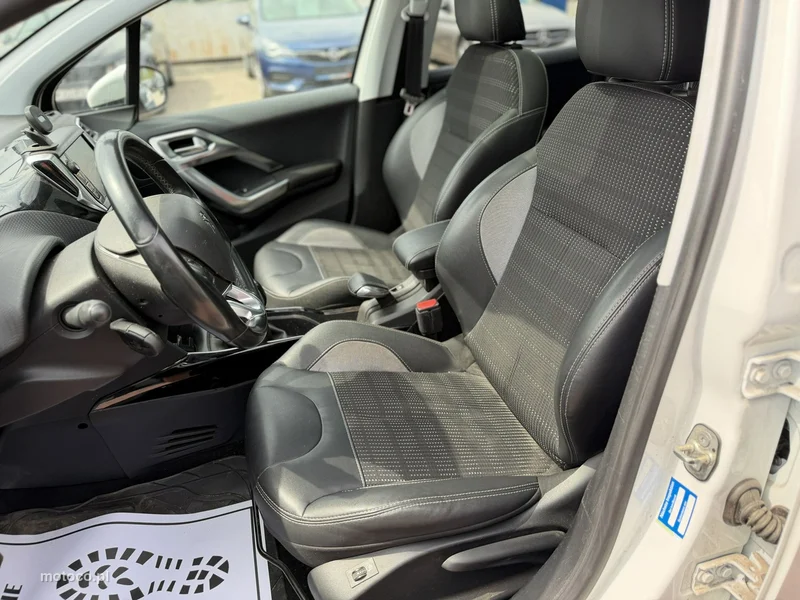 Peugeot 2008 16