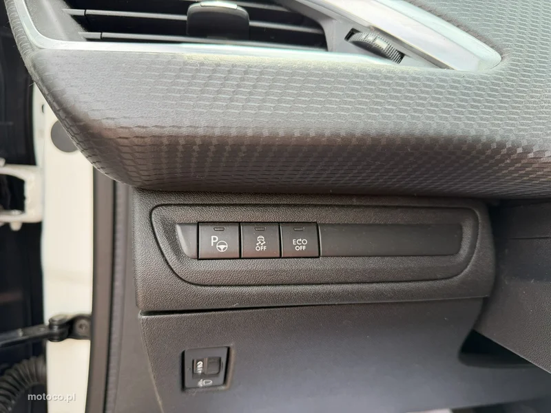 Peugeot 2008 17