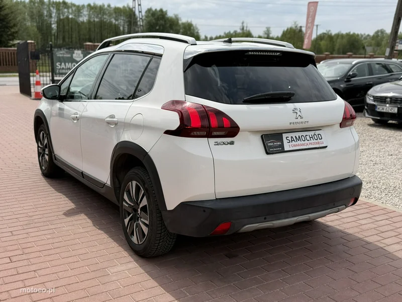 Peugeot 2008 10