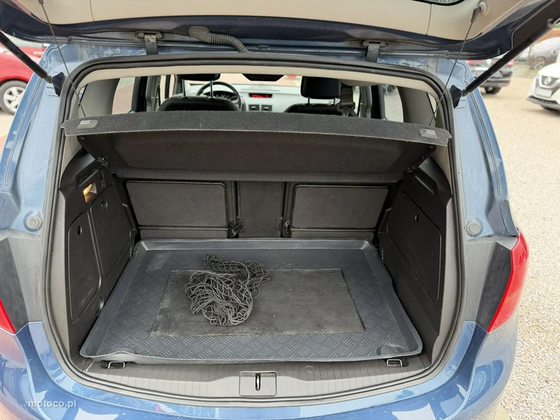 Opel Meriva B 24