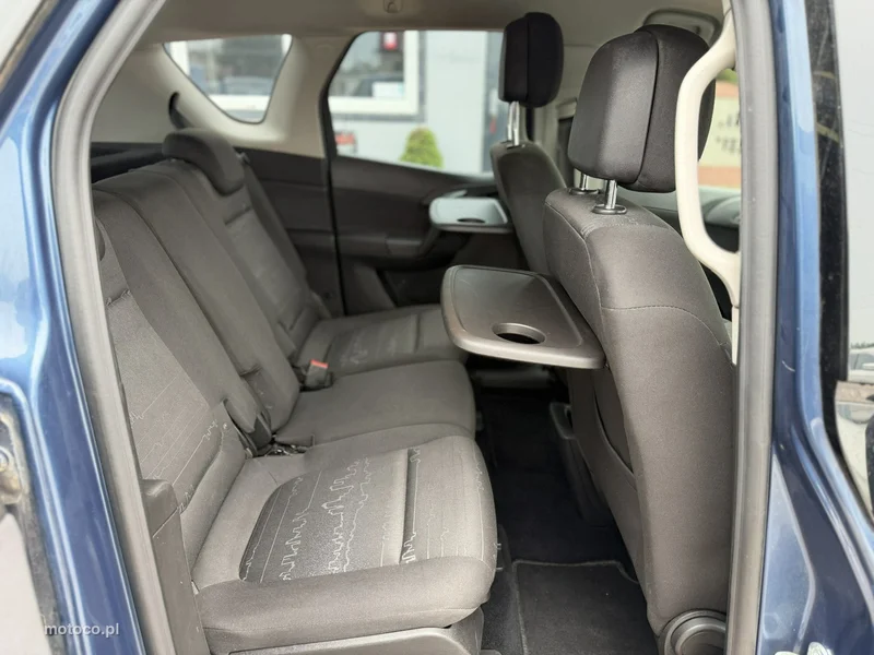 Opel Meriva B 27