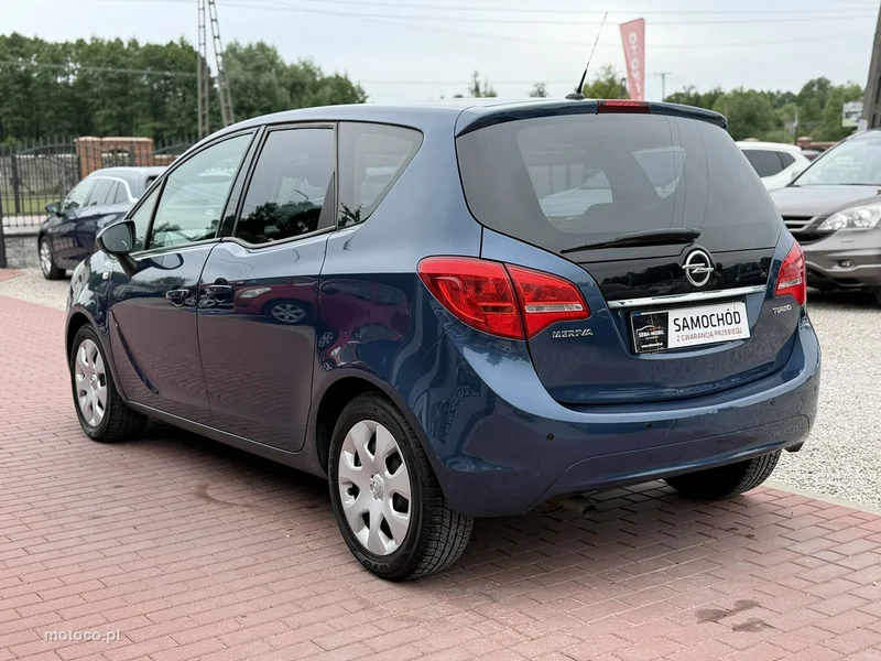 Opel Meriva B 10