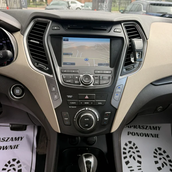 Hyundai SANTA FE 13