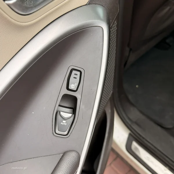 Hyundai SANTA FE 8