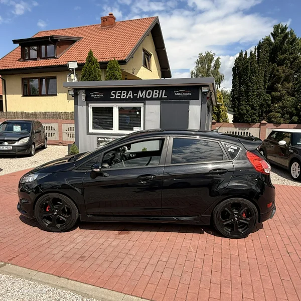 Ford Fiesta VI 12