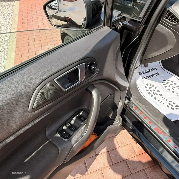 Ford Fiesta VI 15