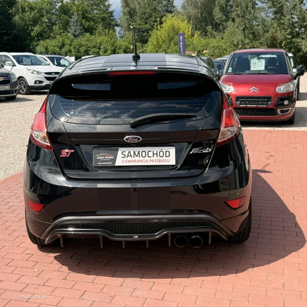 Ford Fiesta VI 10
