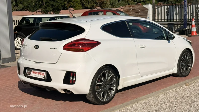 Kia Cee'd 8