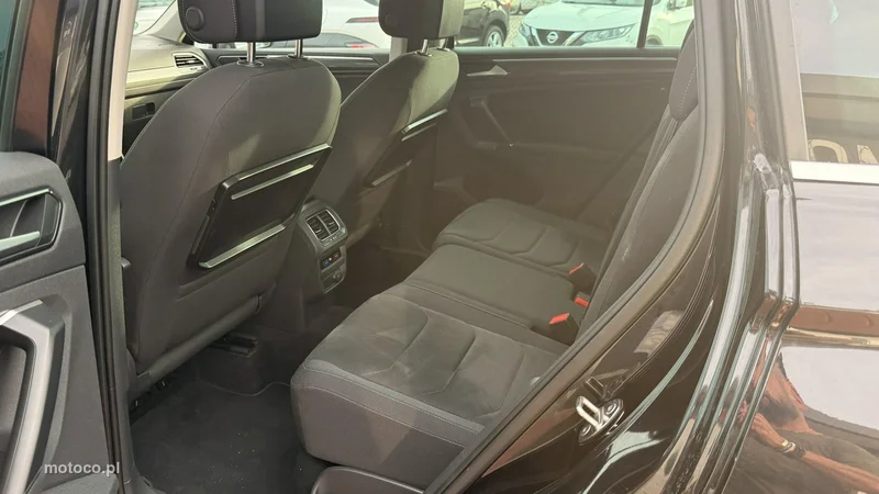 Volkswagen Tiguan AD 12