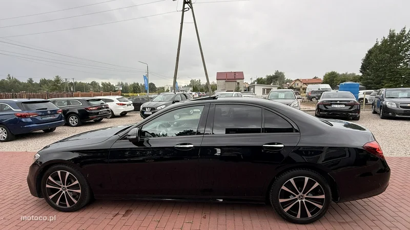 Mercedes-Benz Klasa E W213 E 300 14