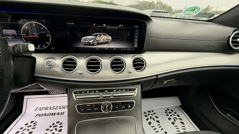 Mercedes-Benz Klasa E W213 E 300 19