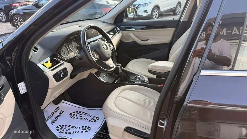 BMW X1 F48 18