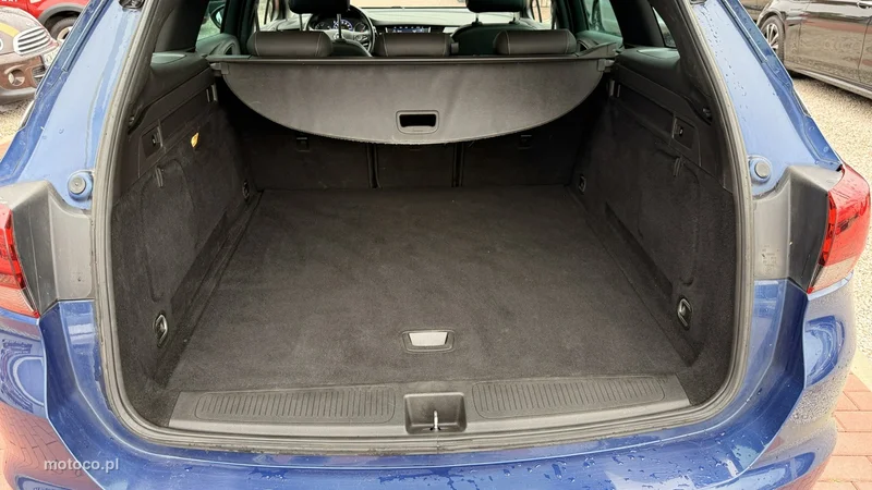 Opel Astra Sports Tourer 15