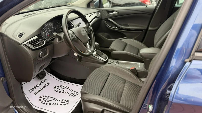Opel Astra Sports Tourer 19